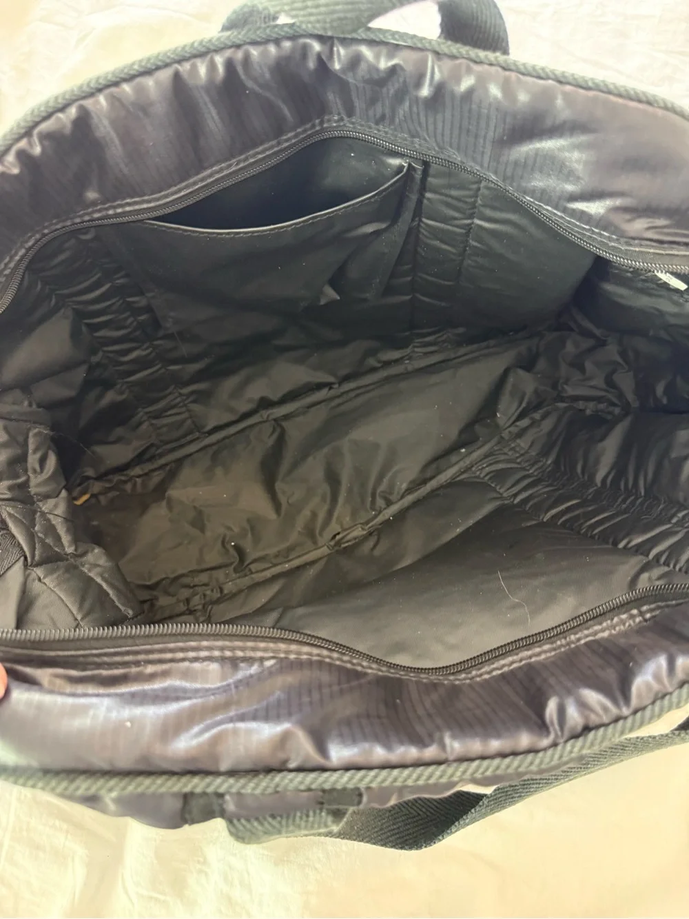 Vintage Black Men's Nylon Carry Gym Bag GUC 0821